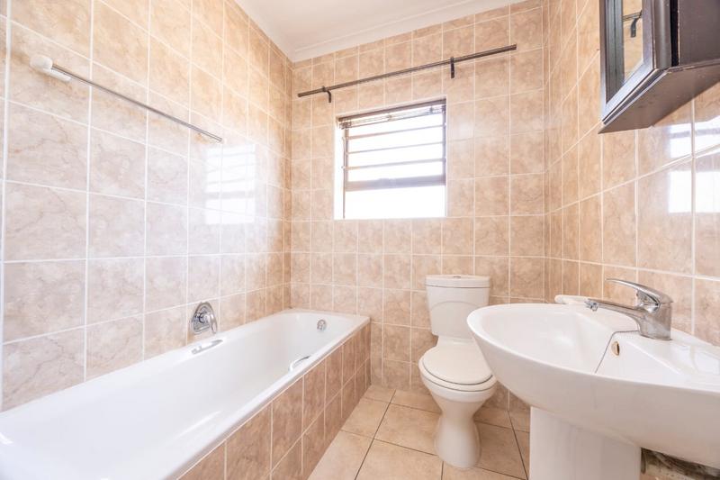 3 Bedroom Property for Sale in Langeberg Western Cape